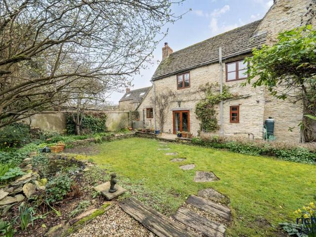 House for sale in Crudwell