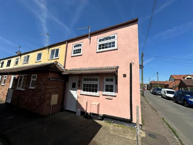 House for sale in Stokesby, Norfolk