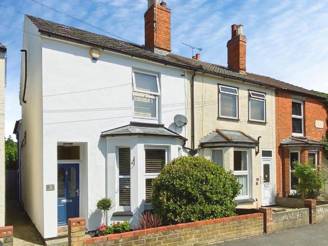 House for sale in Emmbrook, Wokingham