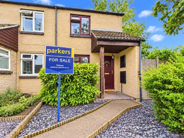 House for sale in Holybrook, West Berkshire