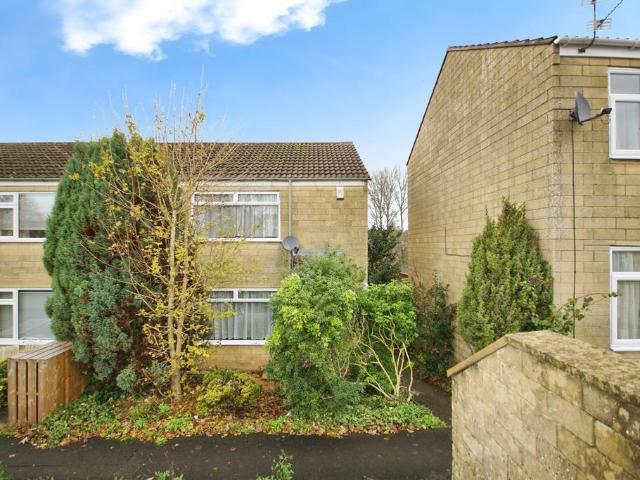 House for sale in Oldland, South Gloucestershire