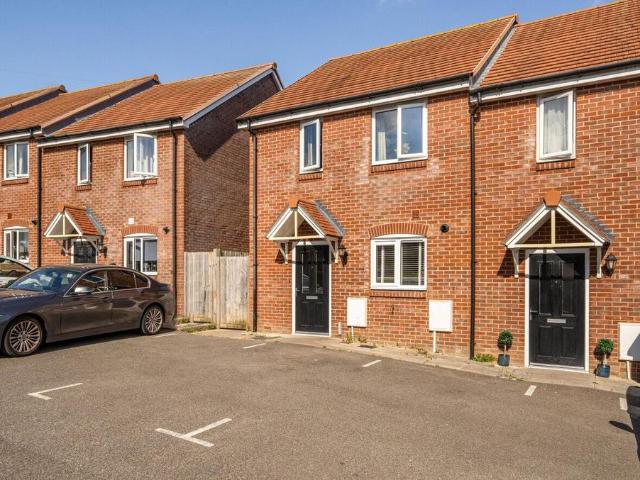 House for sale in Horsham, West Sussex