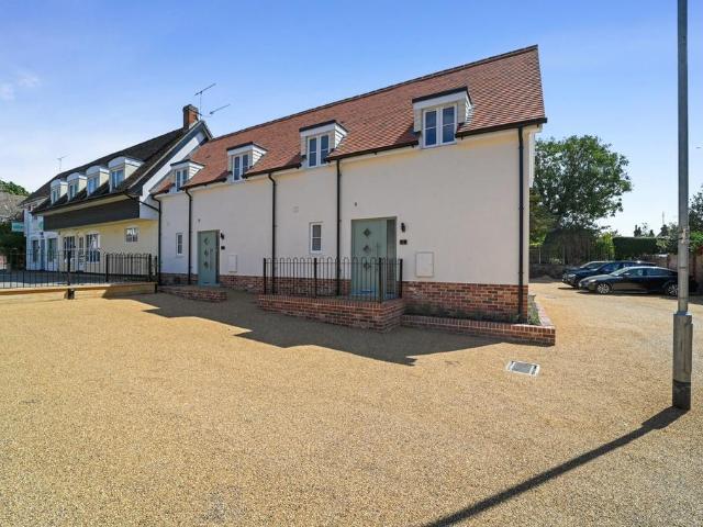 House for sale in Chelmondiston, Suffolk