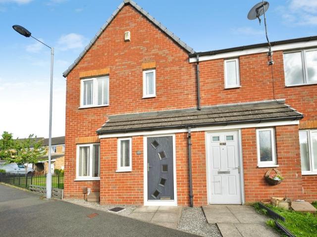 House for sale in Buttershaw, Bradford