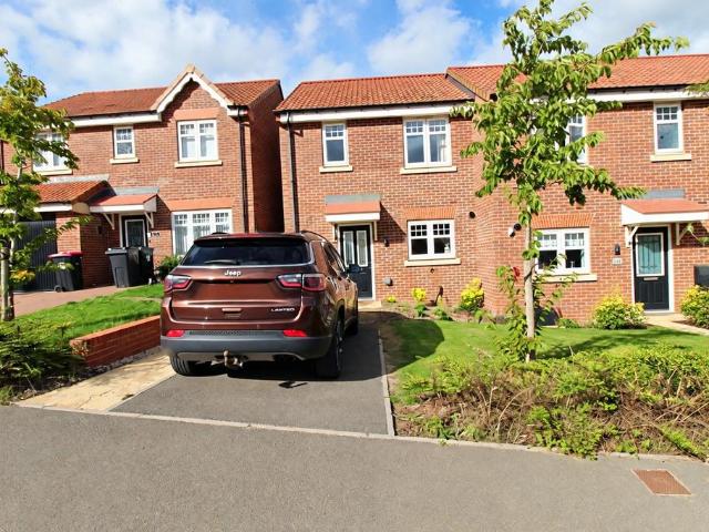 House for sale in Throapham, Rotherham
