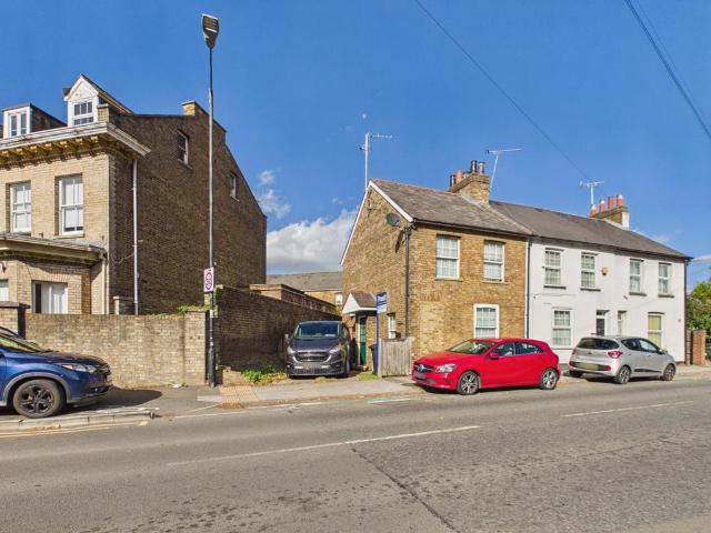 House for sale in Langley, Slough