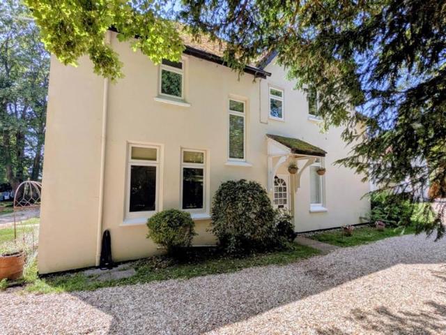 House for sale in Bolton Low Houses, Hampshire