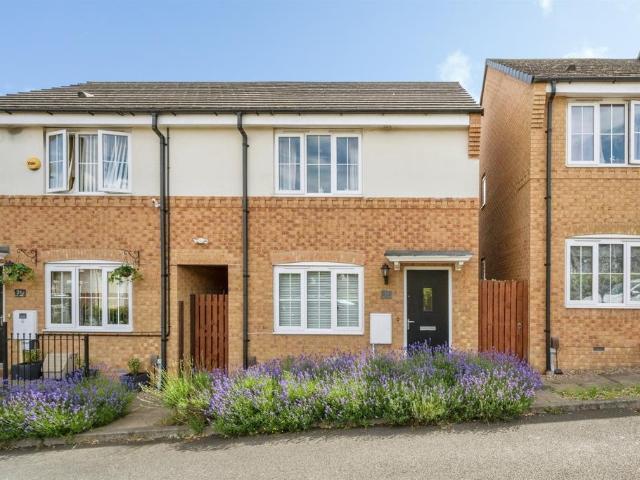 House for sale in Hyde Park, South Yorkshire