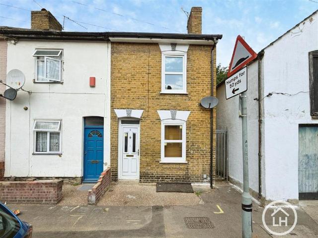 House for sale in Luton, Chatham