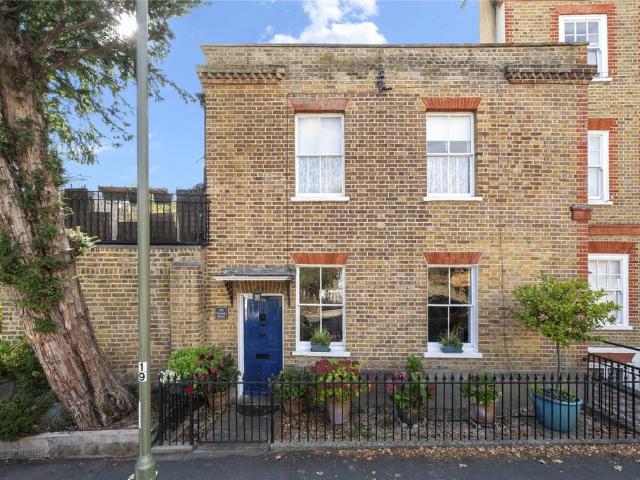 House for sale in Spelthorne, Surrey