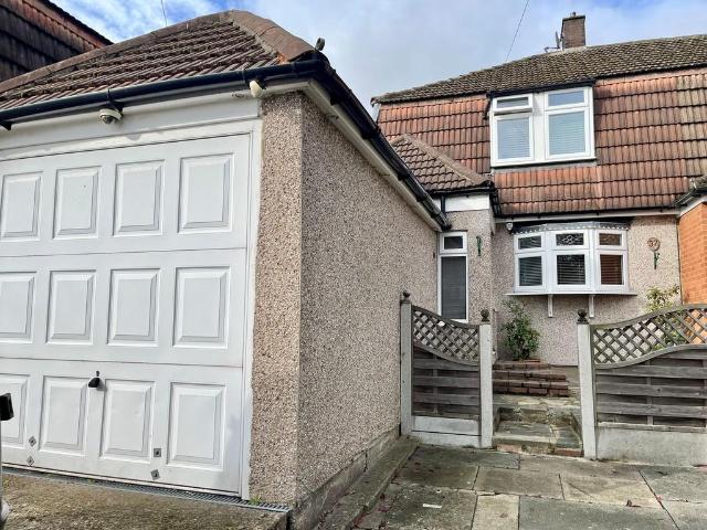 House for sale in Harold Hill, Greater London