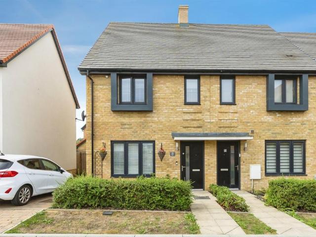 House for sale in Bridgefield, Ashford