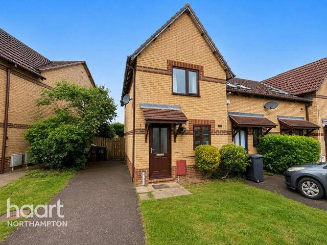 House for sale in New Duston