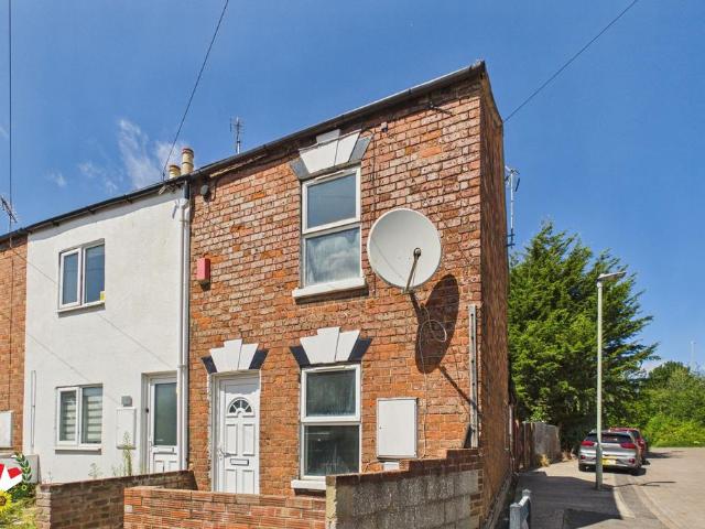 House for sale in Barton, Gloucester