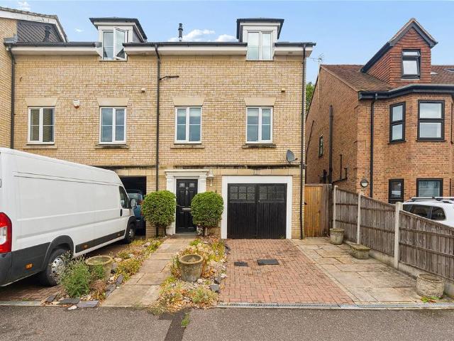 House for sale in Upminster, Greater London
