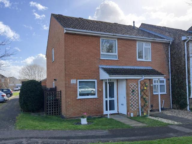 House for sale in Lee-on-the-Solent, Middlecroft