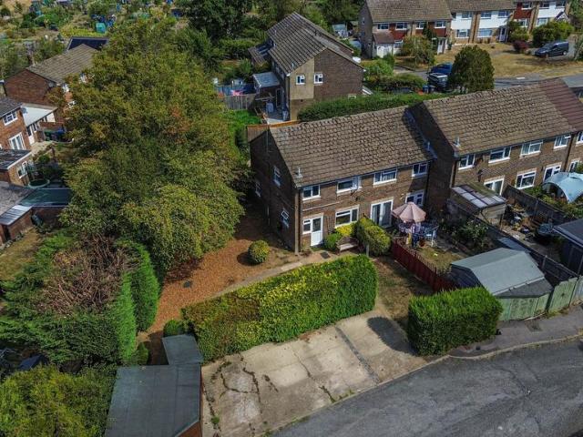 House for sale in Perryfields, West Sussex