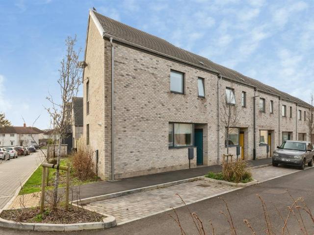House for sale in Feckenham, City Of Bristol
