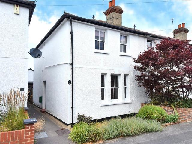 House for sale in Nork, Red Hill