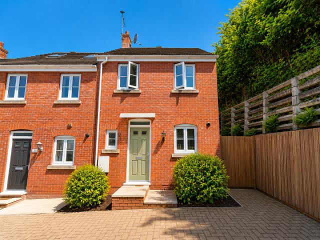 House for sale in Watergate, Devon