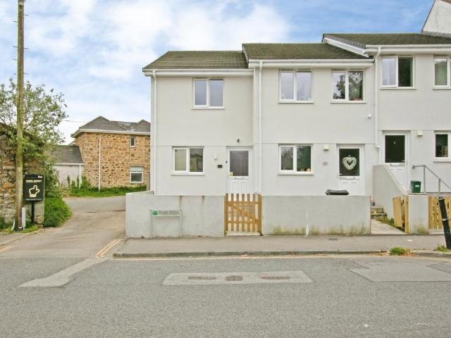 House for sale in Roseworthy, Cornwall