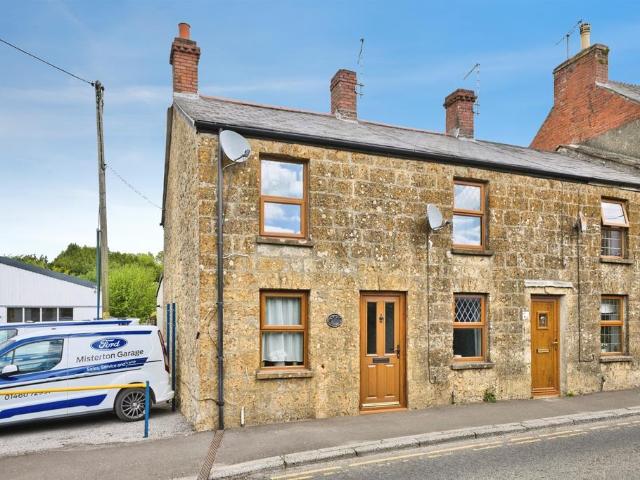 House for sale in Misterton, Somerset