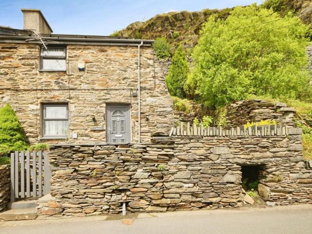 House for sale in Ffestiniog, Wales