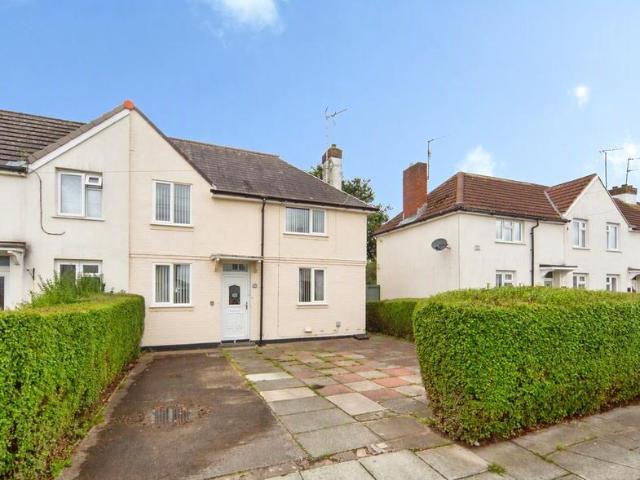 House for sale in Heathfield, Bromborough