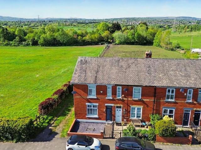 House for sale in Outwood, Bury