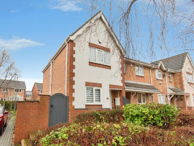 House for sale in Airedale, Castleford
