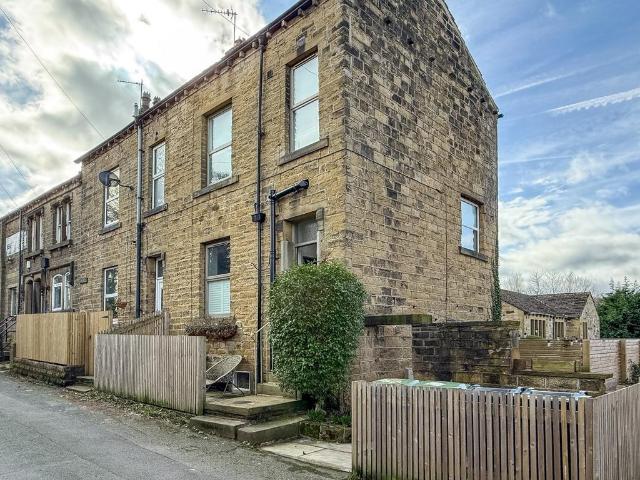 House for sale in Holme Valley, Honley