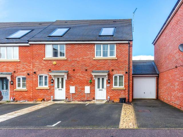 House for sale in Rushden