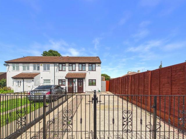 House for sale in Gloucester, Gloucestershire