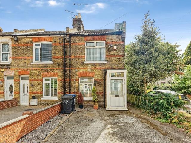 House for sale in Chilton, Acol