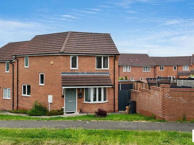 House for sale in Stocking Farm, Old Wharf