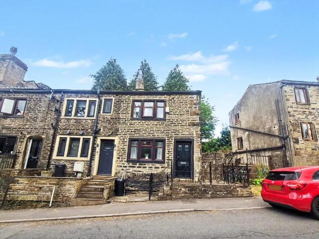 House for sale in Fountainhead, West Yorkshire