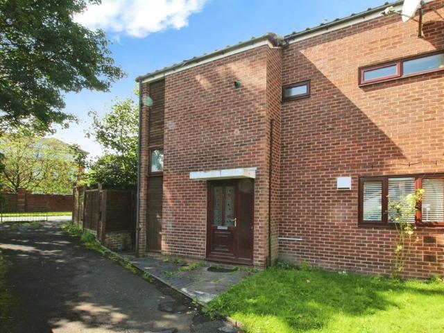 House for sale in Colshaw Farm, Wilmslow