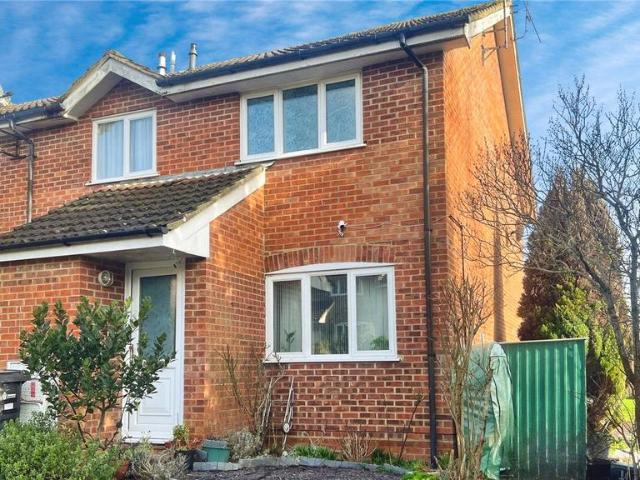 House for sale in Emmbrook, Wokingham