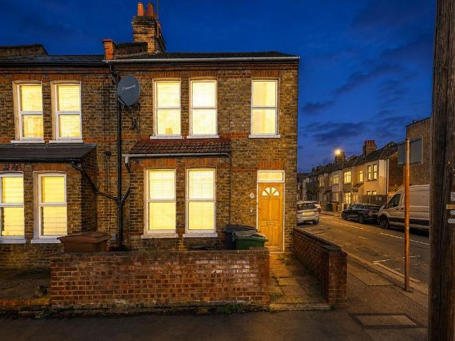 House for sale in London Borough of Waltham Forest, Greater London
