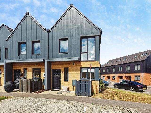 House for sale in Regent Quay, Oad Street