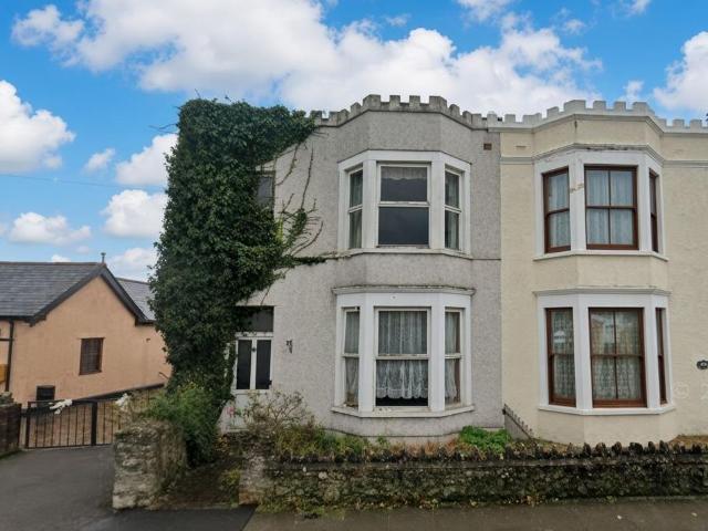 House for sale in Porthcawl, Newton