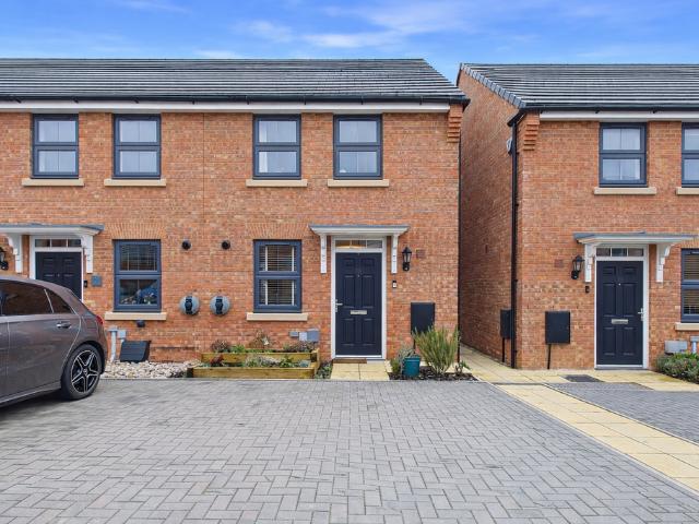 House for sale in Sawbridge Park, East Hertfordshire