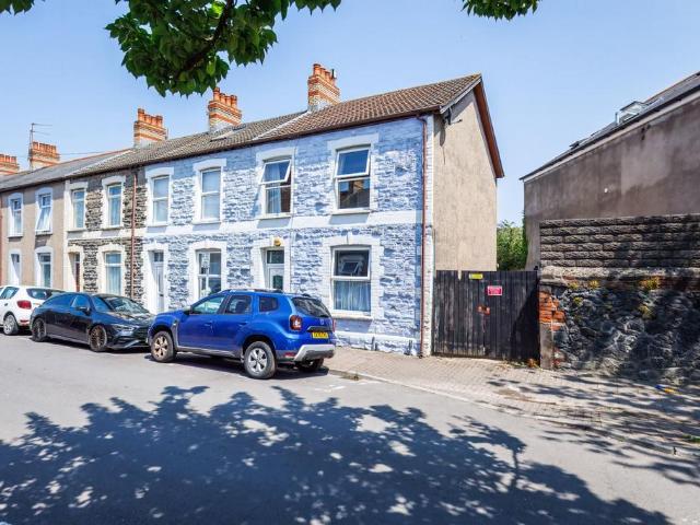 House for sale in Falcon Lodge, Wales