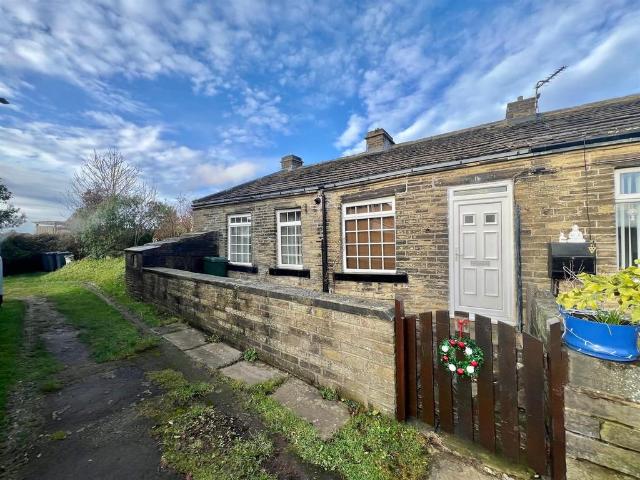 House for sale in Catherine Slack, Queensbury