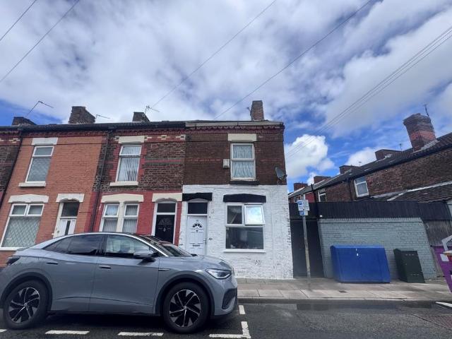 House for sale in Calderstones