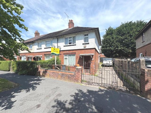 House for sale in Kingsley Moor, Staffordshire