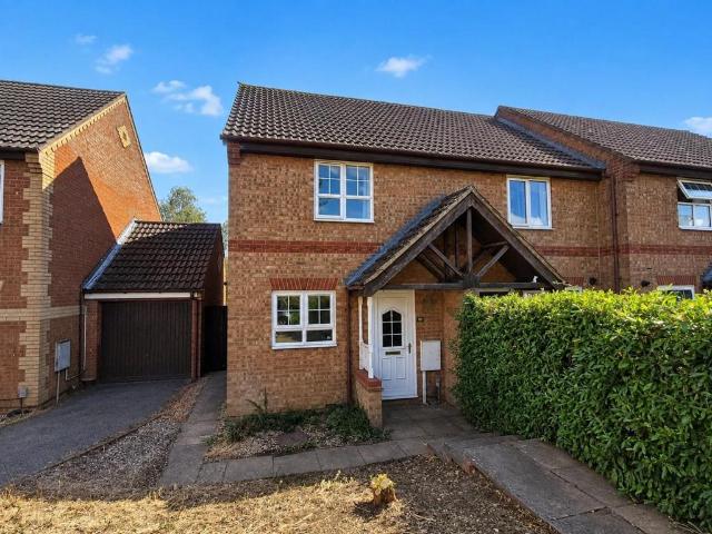 House for sale in Earls Barton
