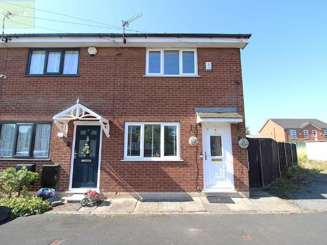 House for sale in Woodsend, Trafford Park