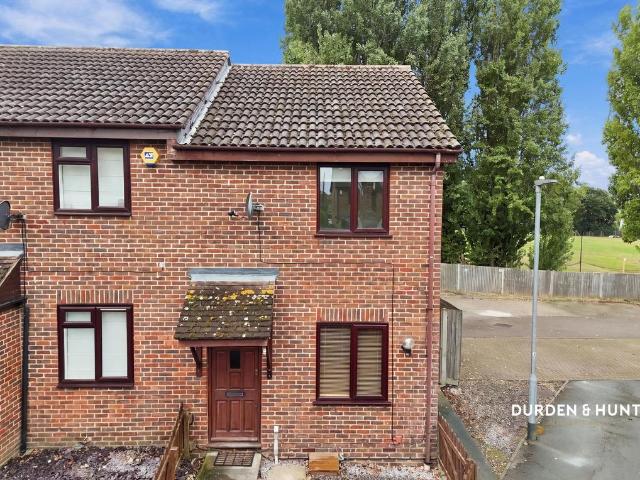 House for sale in Lambourne, Epping