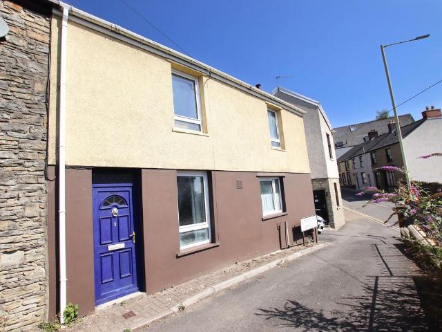 House for sale in Llantrisant, Wales